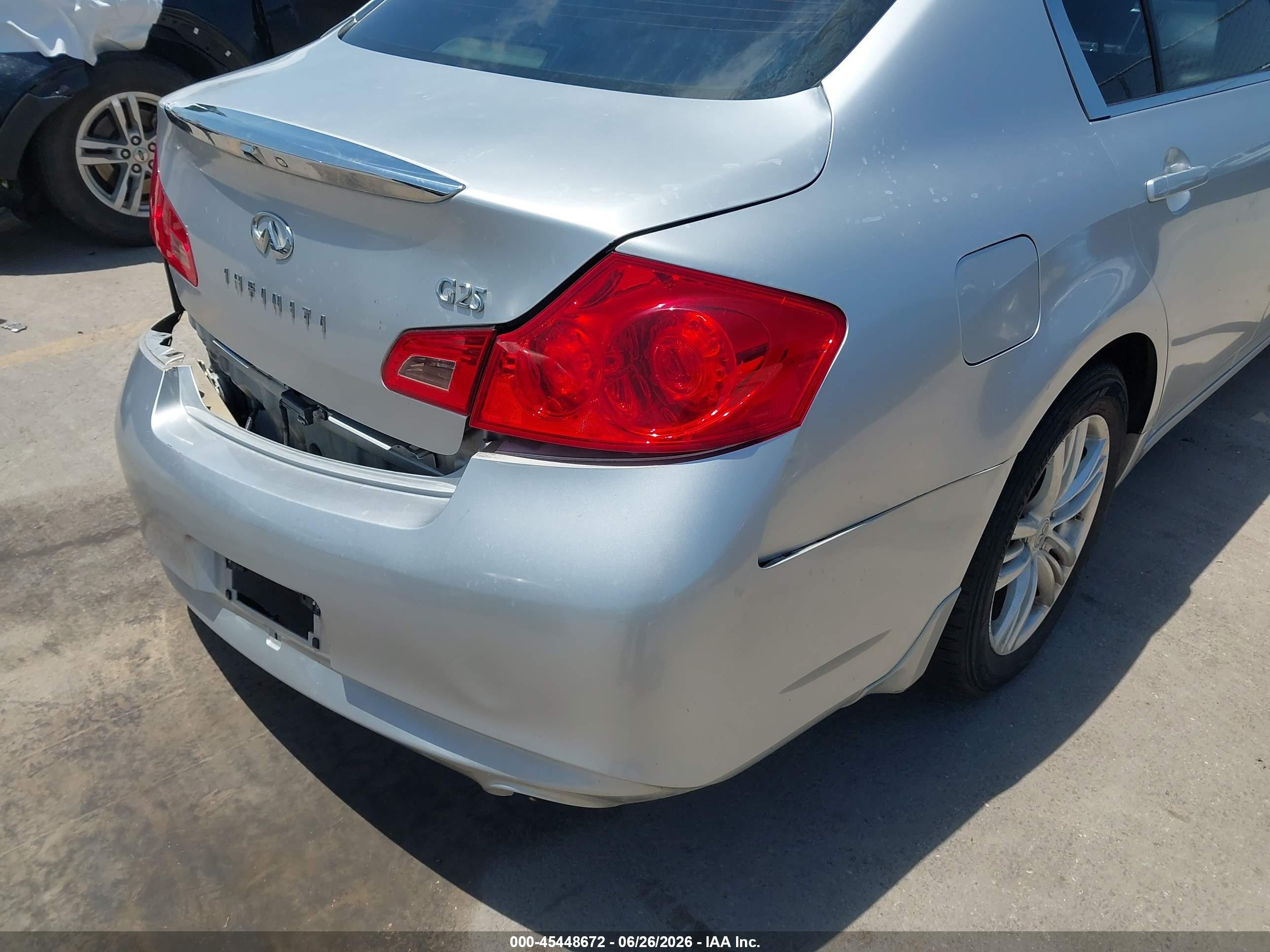 2012 Infiniti G25 Journey Silver vin: JN1DV6AP0CM811797
