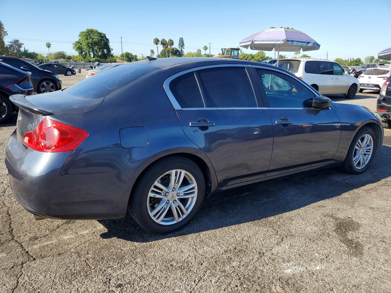 2011 Infiniti G25 Sedan Base Gray vin: JN1DV6AP1BM601062