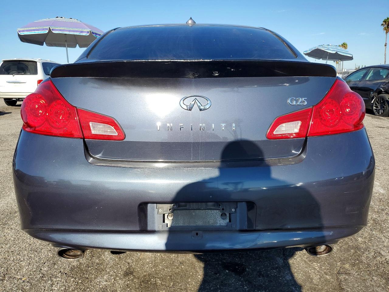 2011 Infiniti G25 Sedan Base Gray vin: JN1DV6AP1BM601062