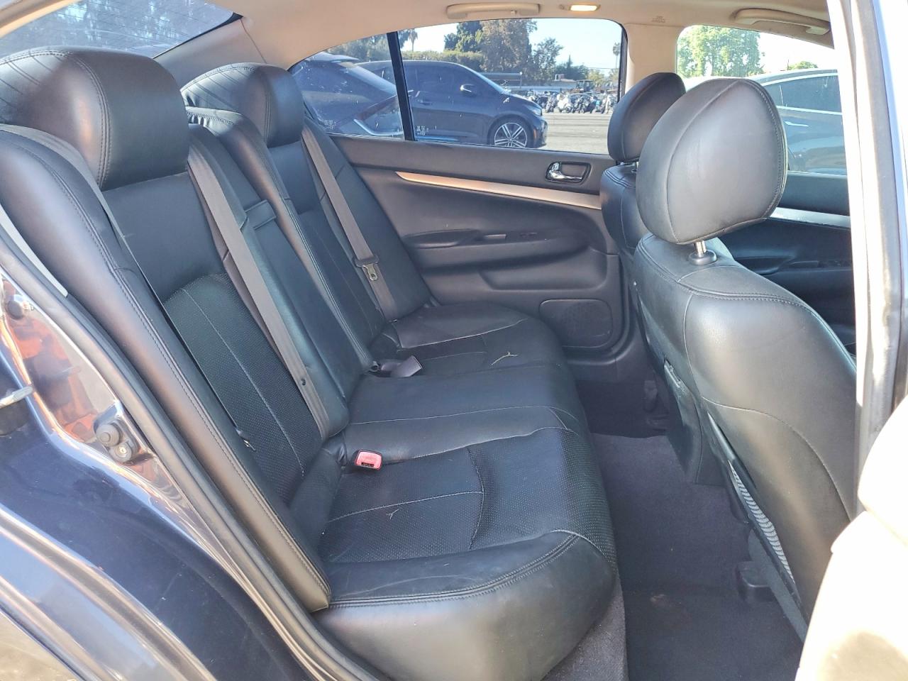 2011 Infiniti G25 Sedan Base Gray vin: JN1DV6AP1BM601062