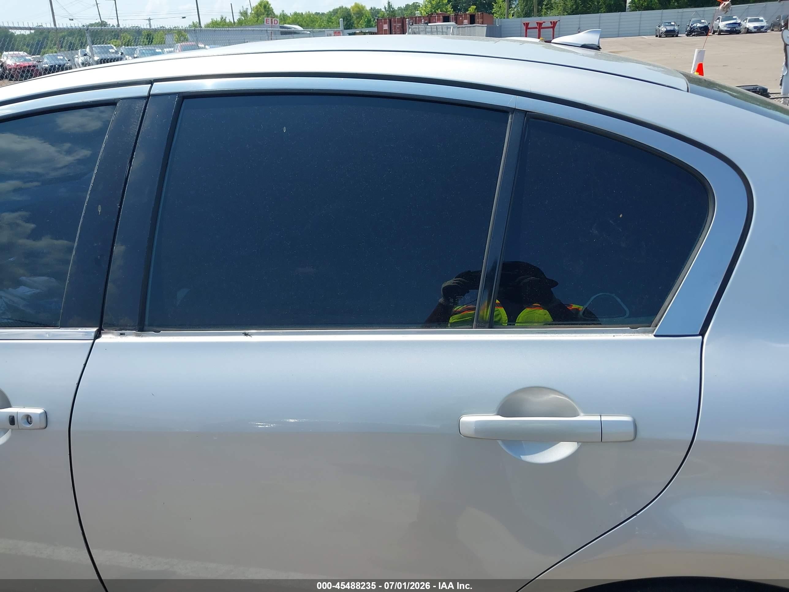 2011 Infiniti G25 Journey Silver vin: JN1DV6AP1BM603314