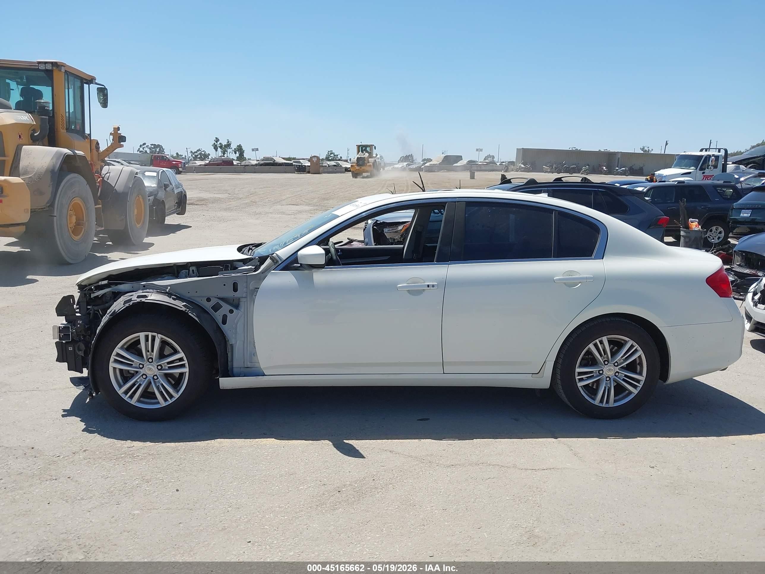 2012 Infiniti G25 Journey White vin: JN1DV6AP1CM700336