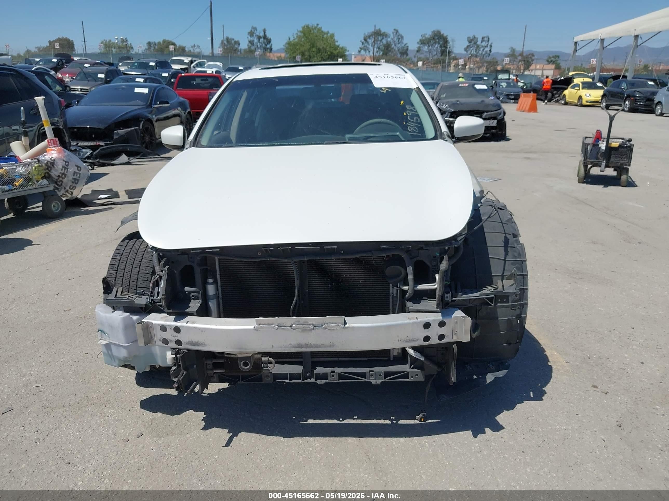 2012 Infiniti G25 Journey White vin: JN1DV6AP1CM700336