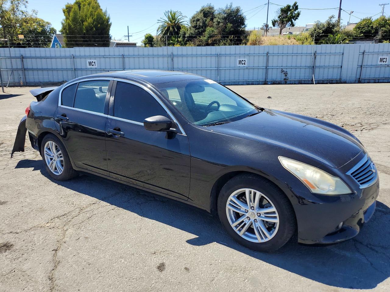 2011 Infiniti G25 Sedan Base Черный vin: JN1DV6AP2BM600695