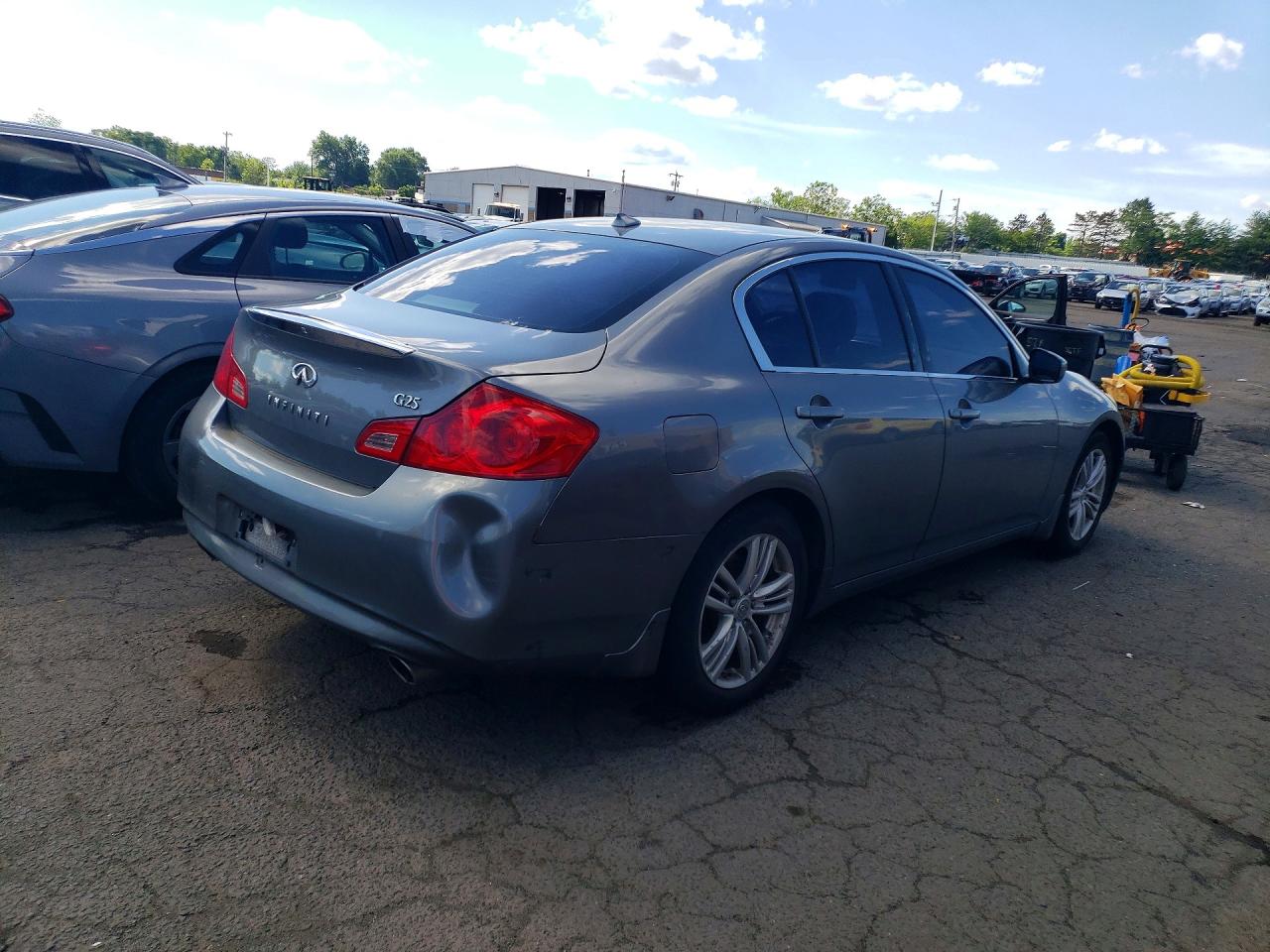 2011 Infiniti G25 Sedan Base Gray vin: JN1DV6AP2BM602592
