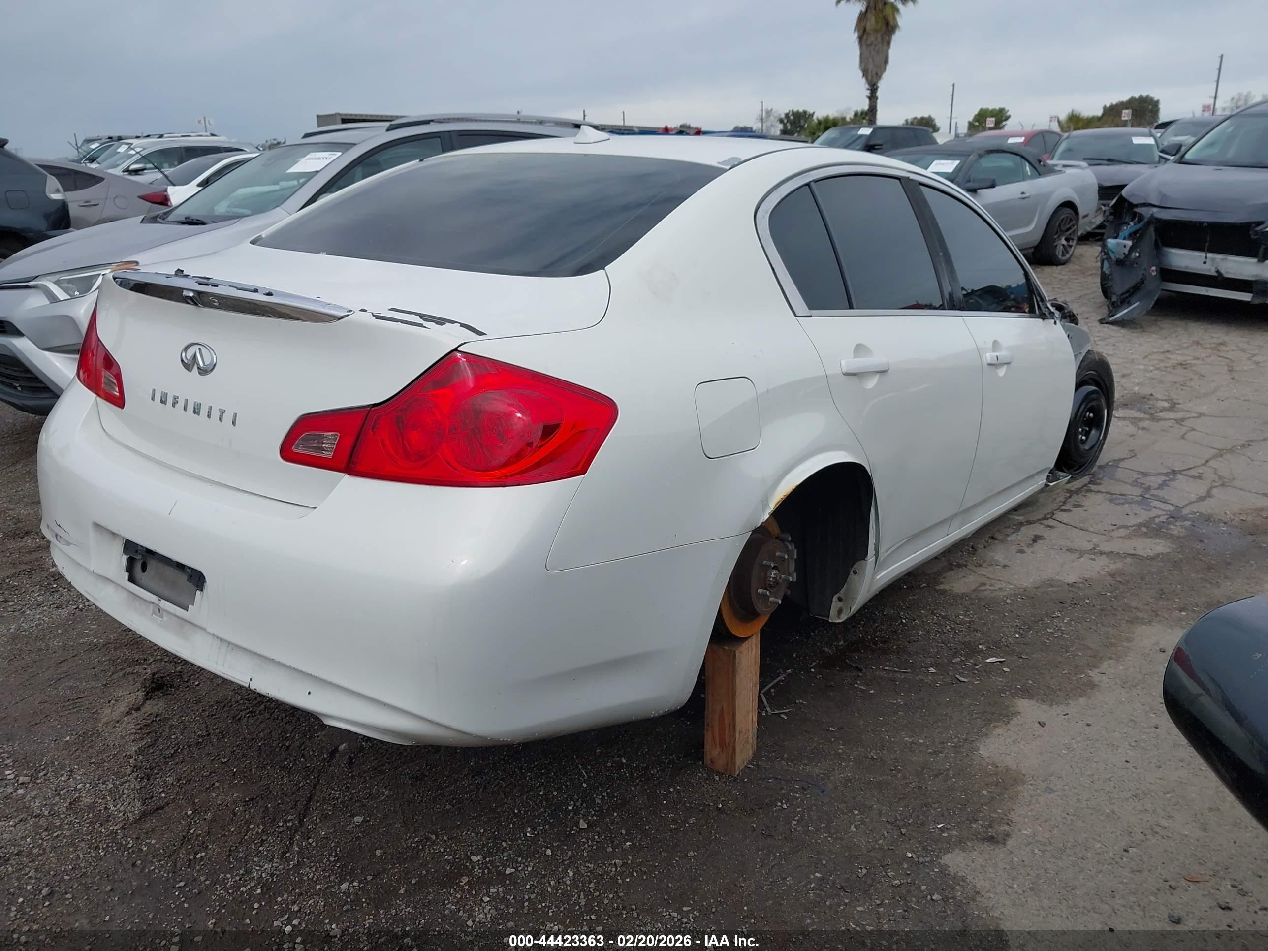 2012 Infiniti G25 Journey White vin: JN1DV6AP4CM700766