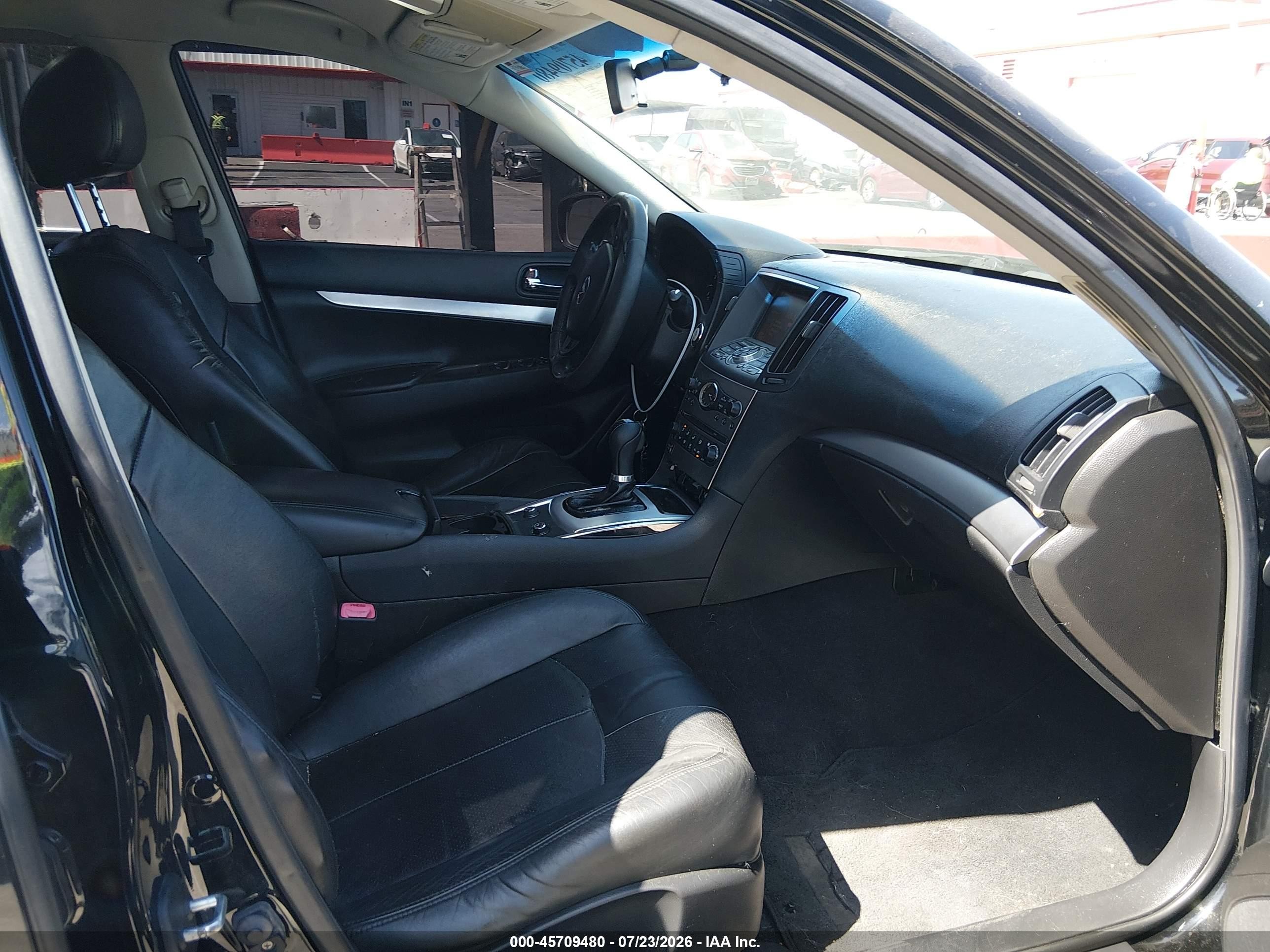 2011 Infiniti G25   Черный vin: JN1DV6AP5BM600433