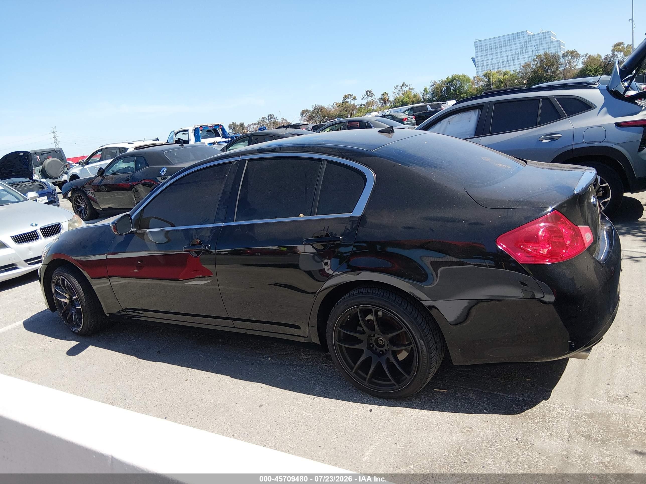 2011 Infiniti G25   Черный vin: JN1DV6AP5BM600433