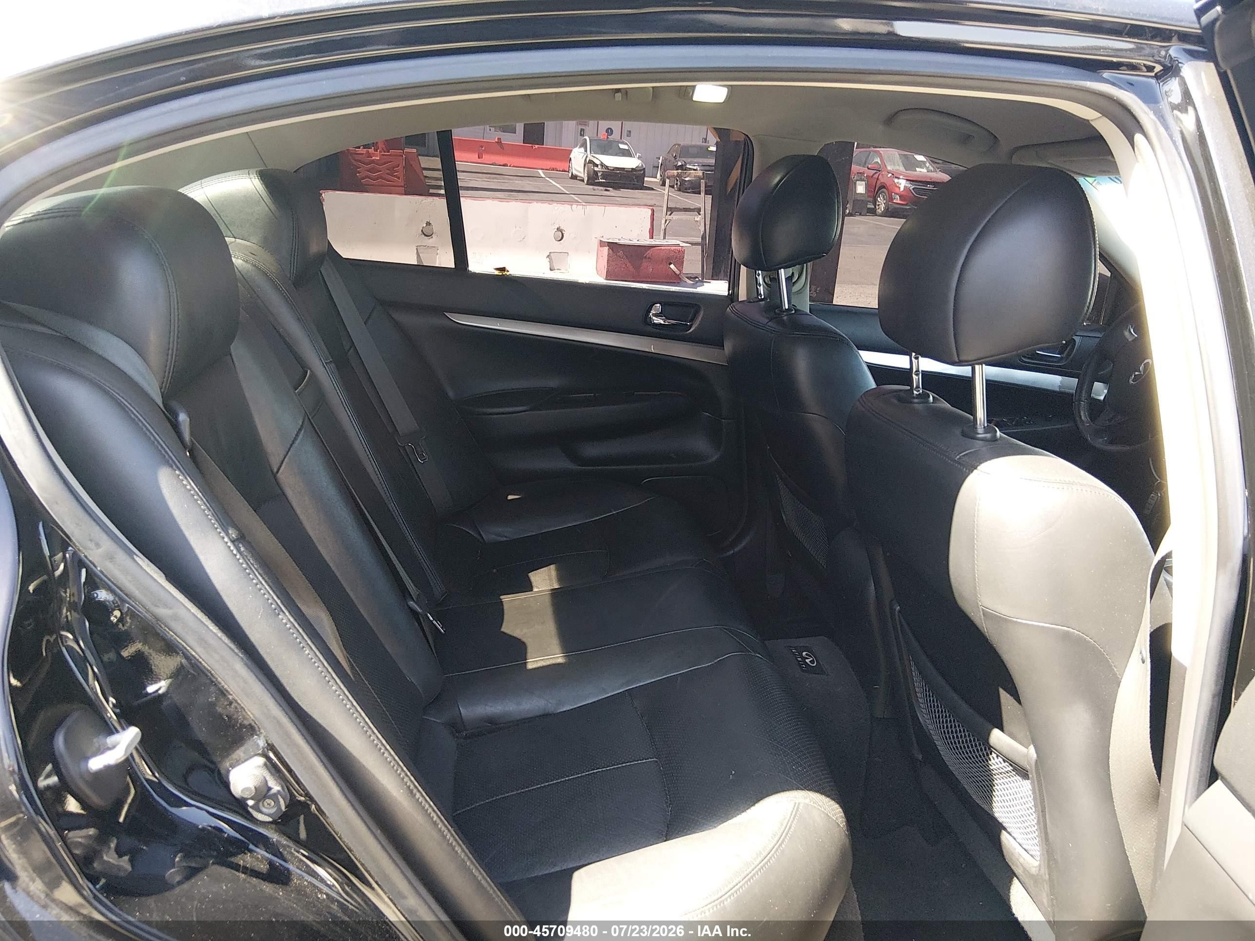 2011 Infiniti G25   Черный vin: JN1DV6AP5BM600433