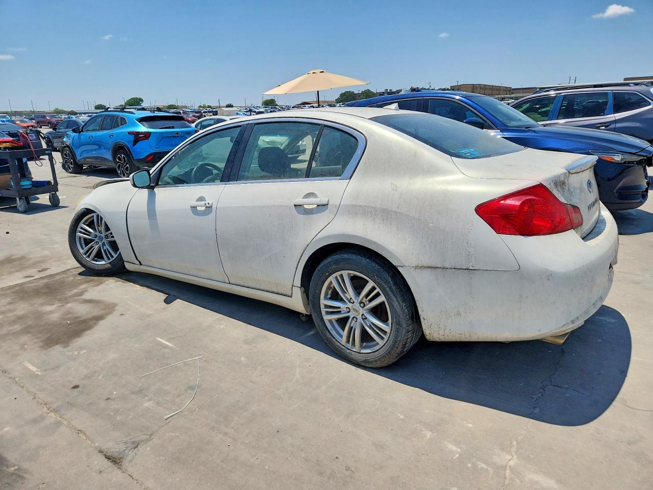 2012 Infiniti G25 Sedan Base White vin: JN1DV6AP7CM700843
