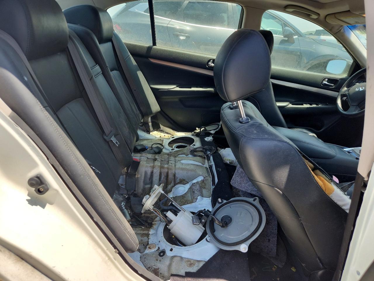2012 Infiniti G25 Sedan Base White vin: JN1DV6AP7CM700843