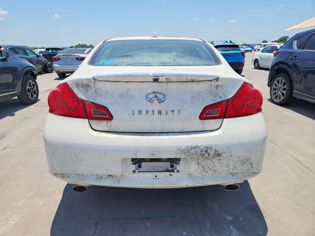 2012 Infiniti G25 Sedan Base White vin: JN1DV6AP7CM700843