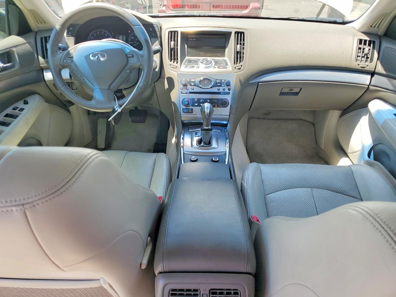2011 Infiniti G25 Sedan Base White vin: JN1DV6AP9BM601908