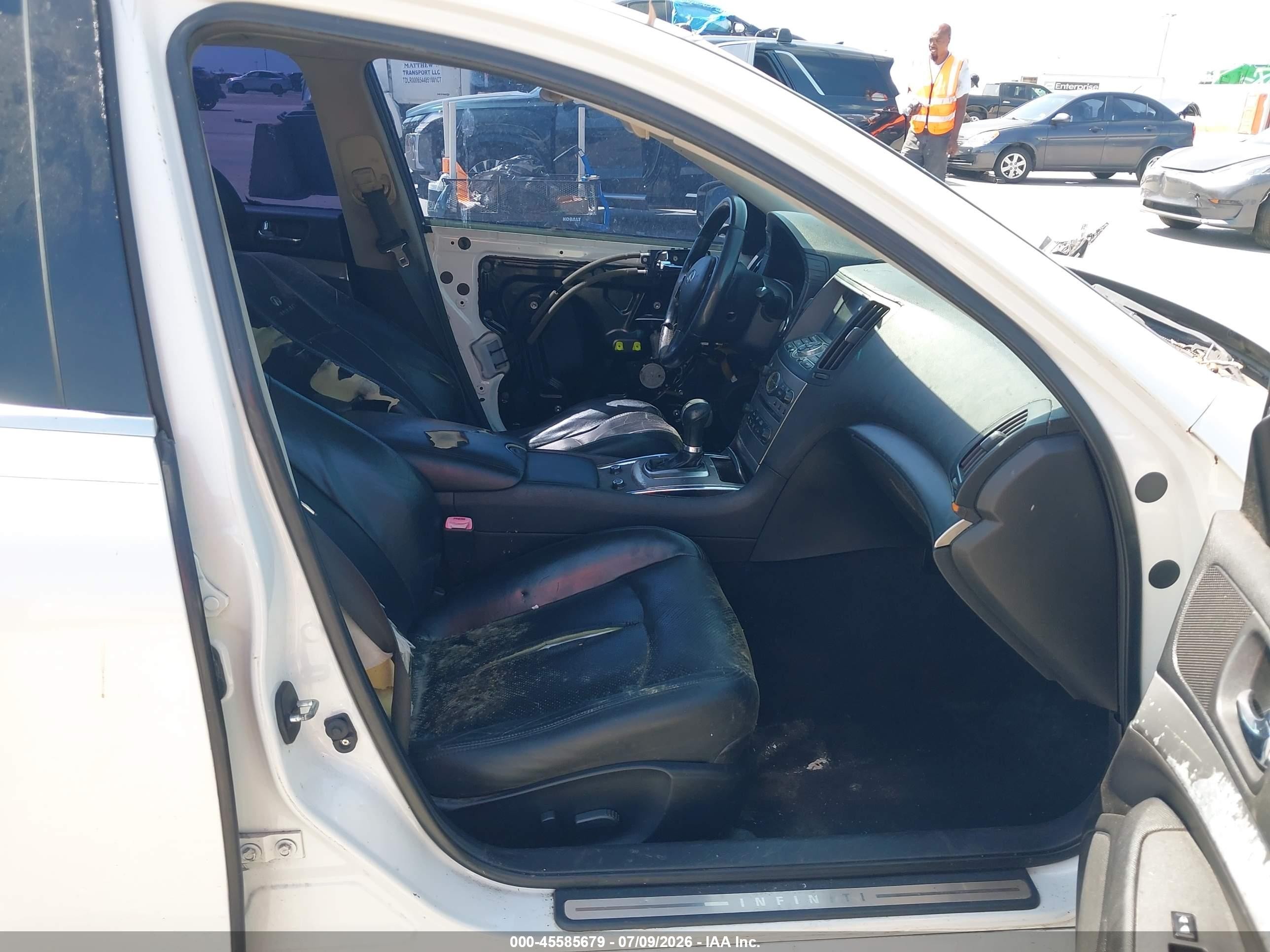 2011 Infiniti G25 Journey White vin: JN1DV6AP9BM831190