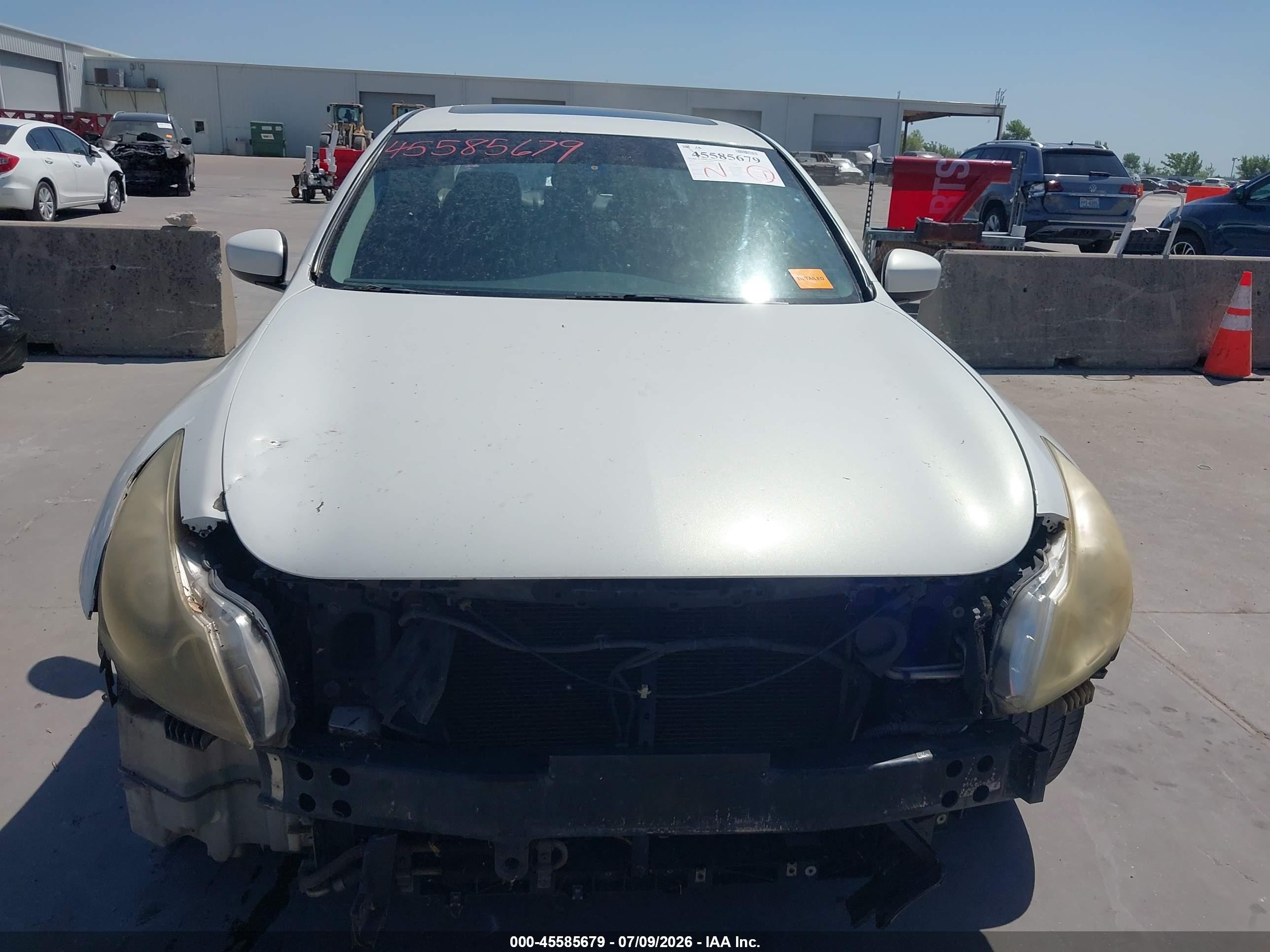 2011 Infiniti G25 Journey White vin: JN1DV6AP9BM831190