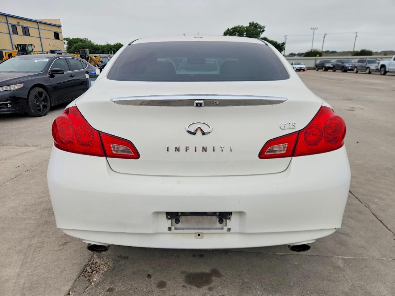 2012 Infiniti G25 Sedan Base White vin: JN1DV6APXCM810284