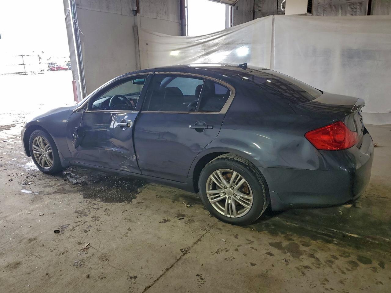 2011 Infiniti G25 Charcoal vin: JN1DV6AR5BM651092