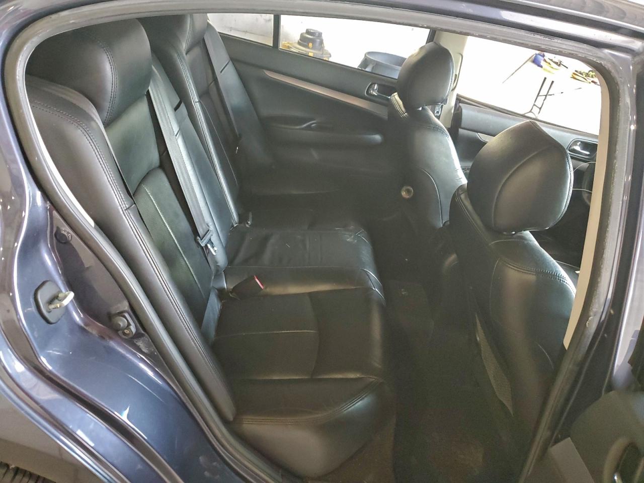 2011 Infiniti G25 Charcoal vin: JN1DV6AR5BM651092