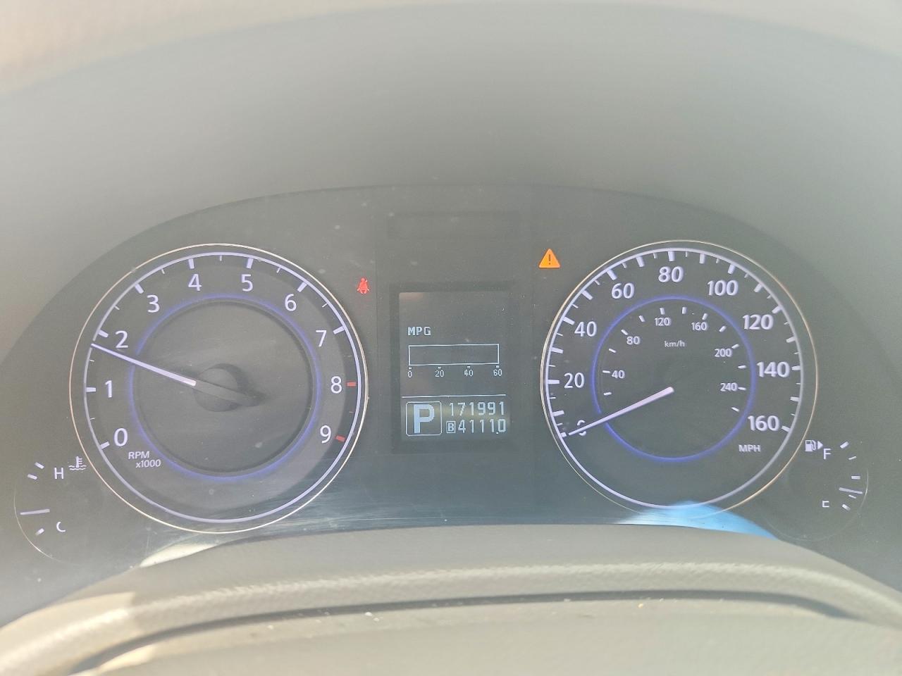 2012 Infiniti G25 Sedan X Белый vin: JN1DV6AR5CM731137