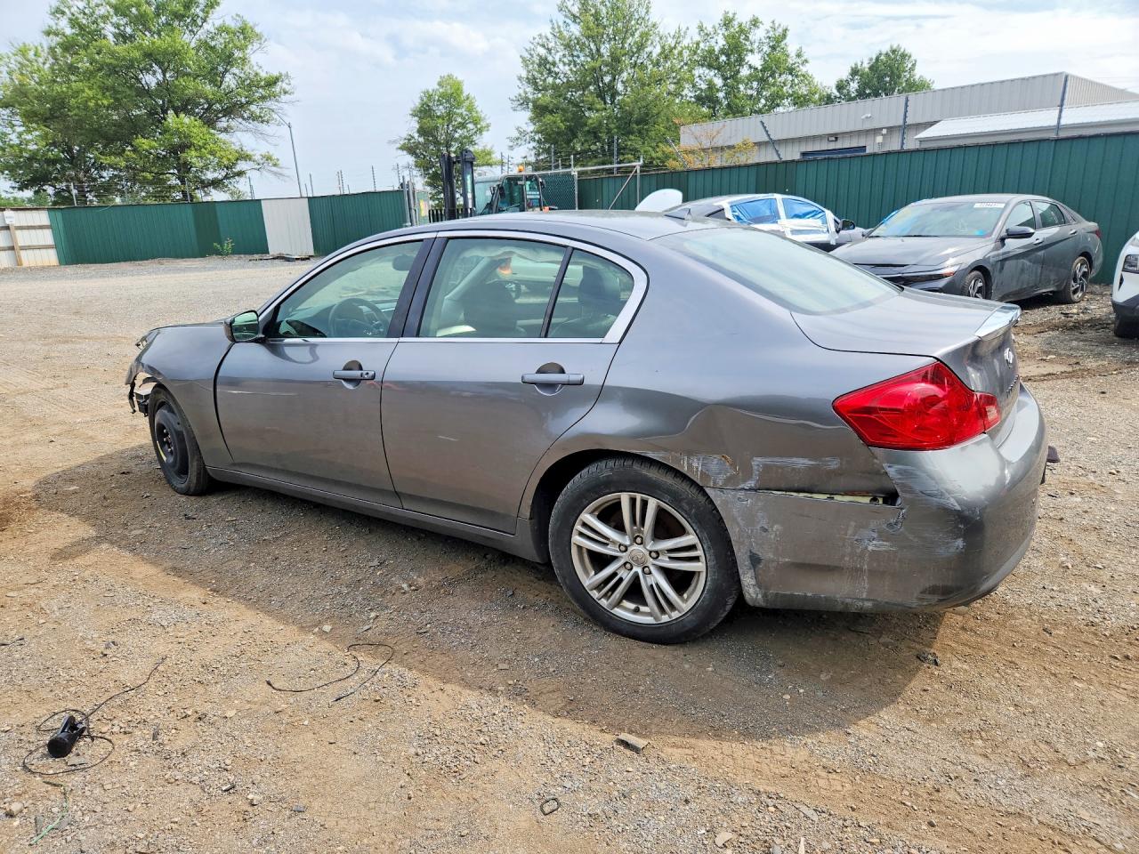 2012 Infiniti G25 Sedan X Серебряный vin: JN1DV6AR5CM862102
