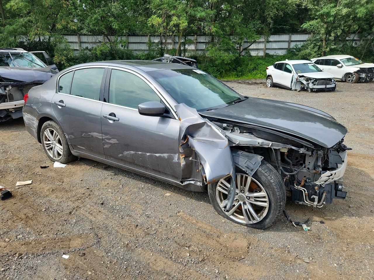 2012 Infiniti G25 Sedan X Серебряный vin: JN1DV6AR5CM862102