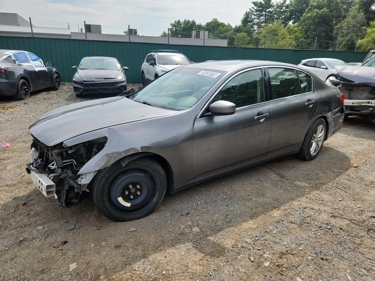 2012 Infiniti G25 Sedan X Серебряный vin: JN1DV6AR5CM862102 Damage: Left Front Fender, Severe Damage, Replacement Required