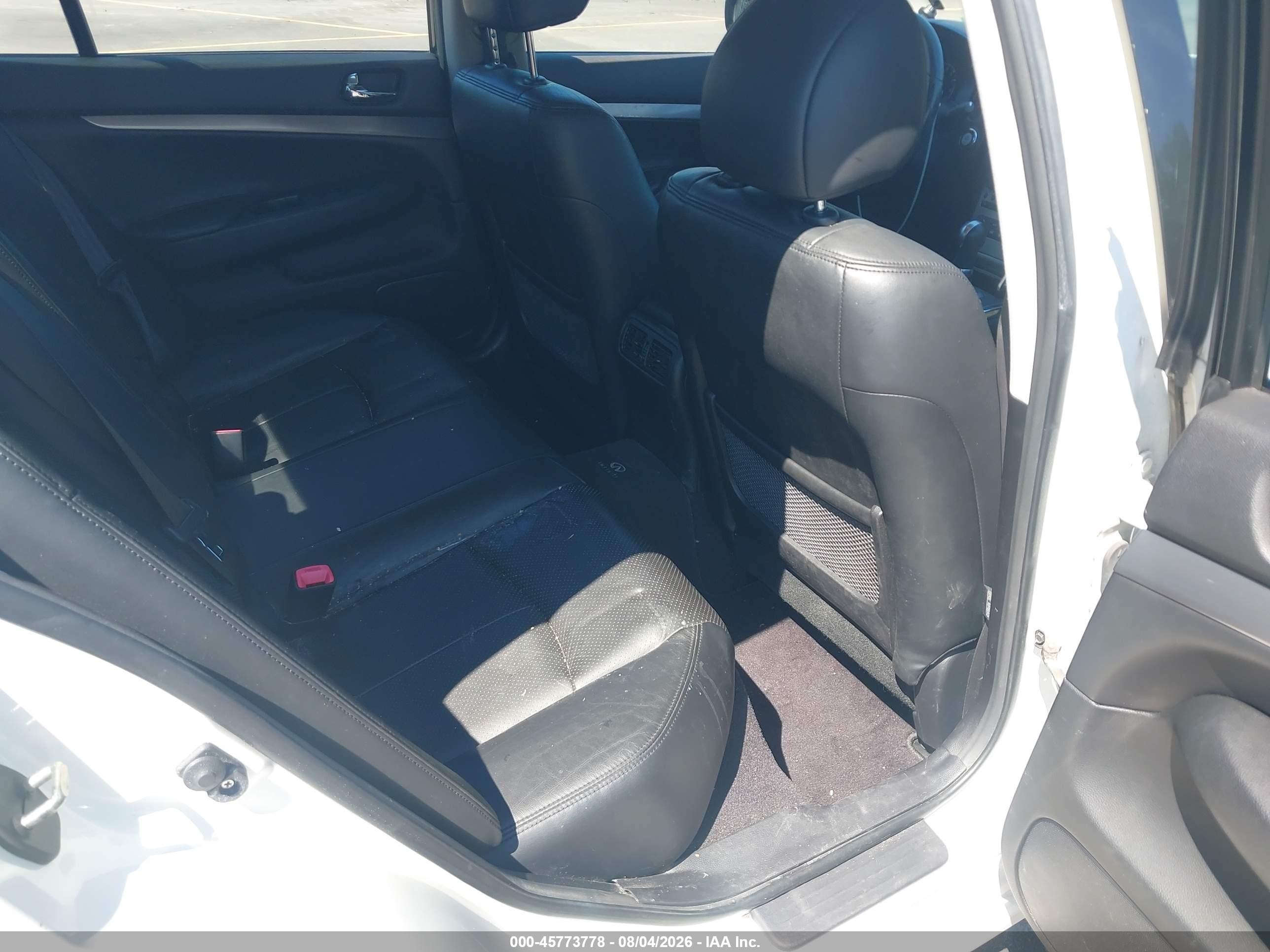 2011 Infiniti G25x   White vin: JN1DV6AR6BM651716