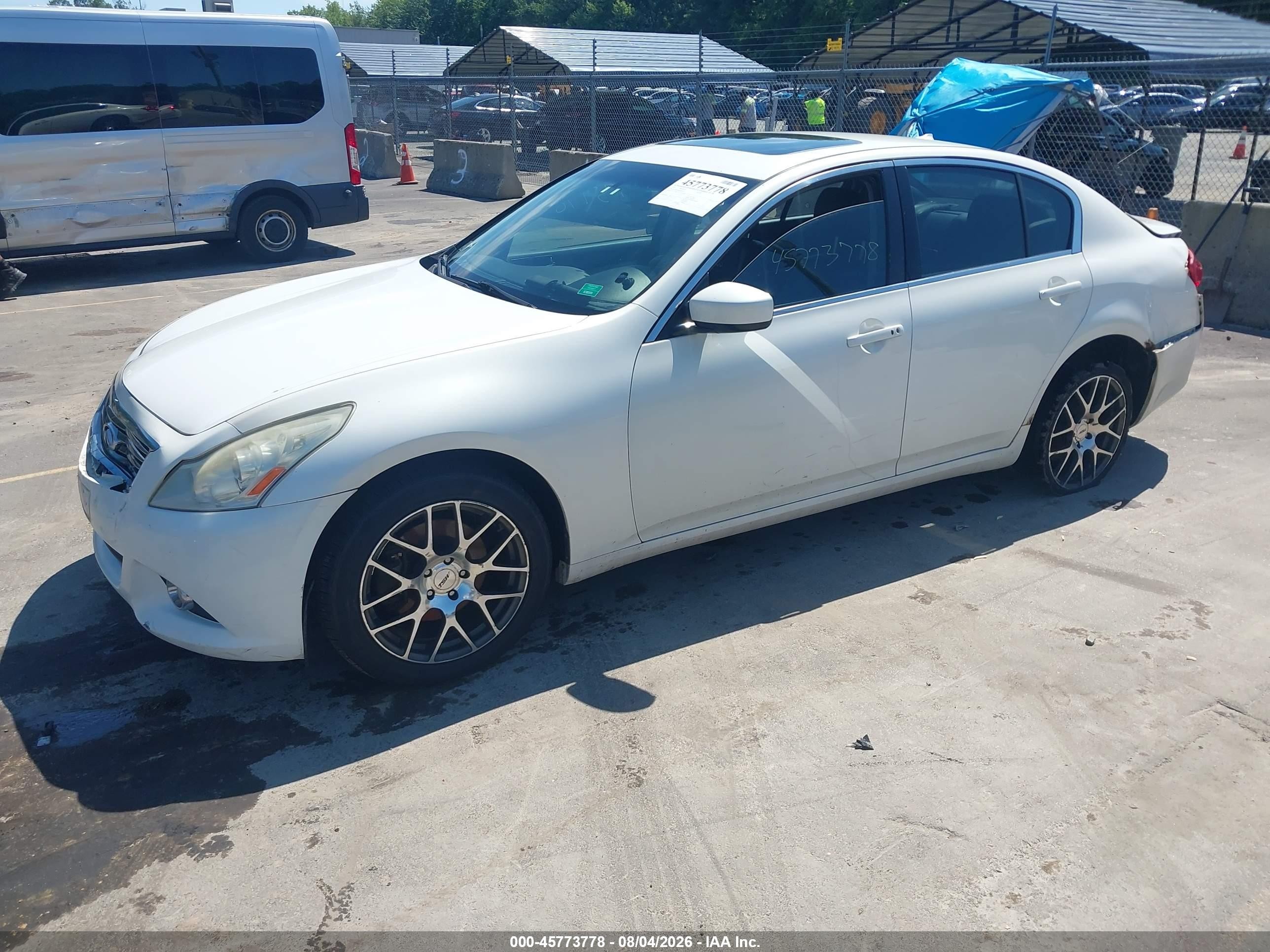 2011 Infiniti G25x   White vin: JN1DV6AR6BM651716