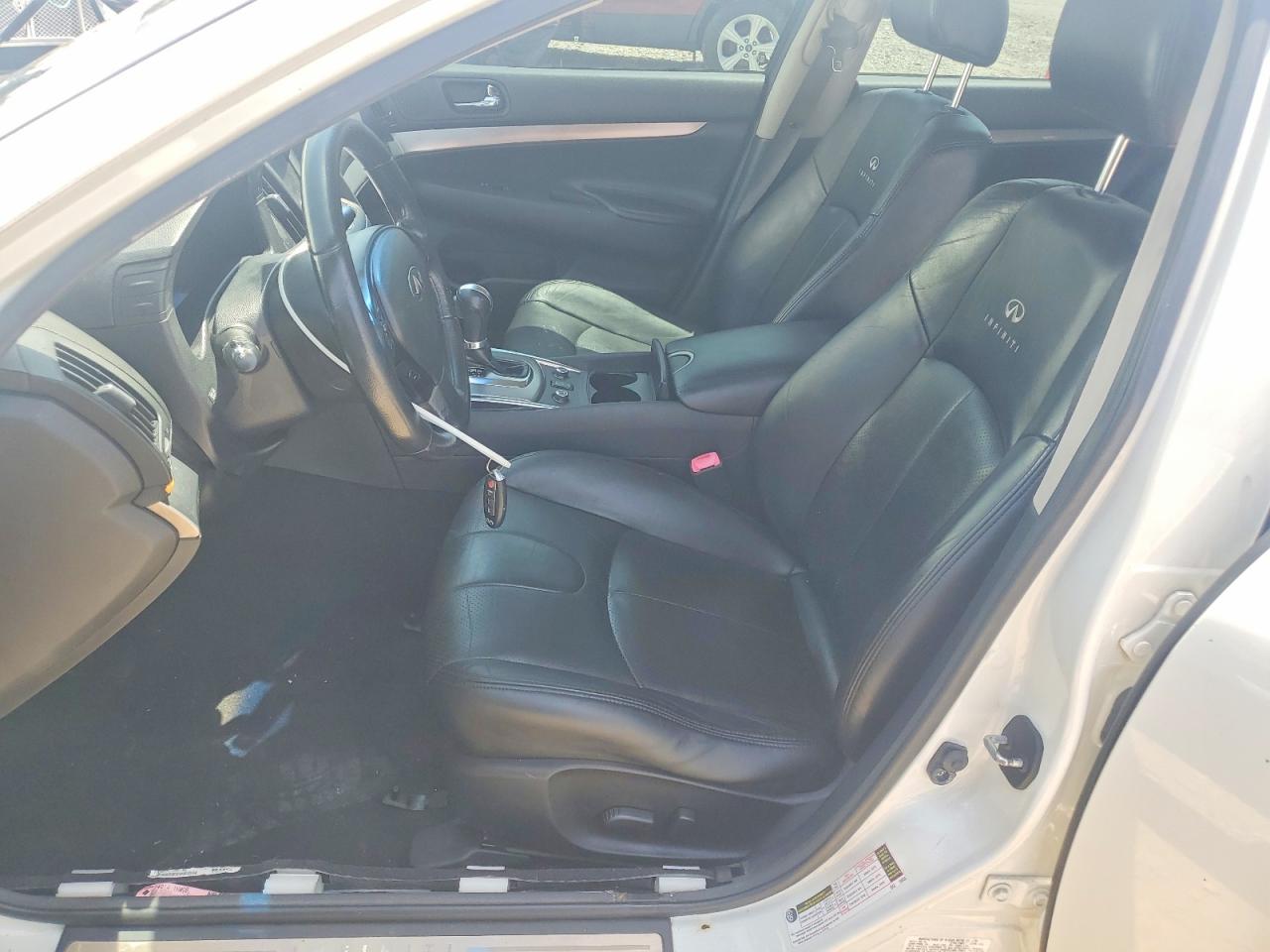 2011 Infiniti G25 Sedan X White vin: JN1DV6AR8BM650633
