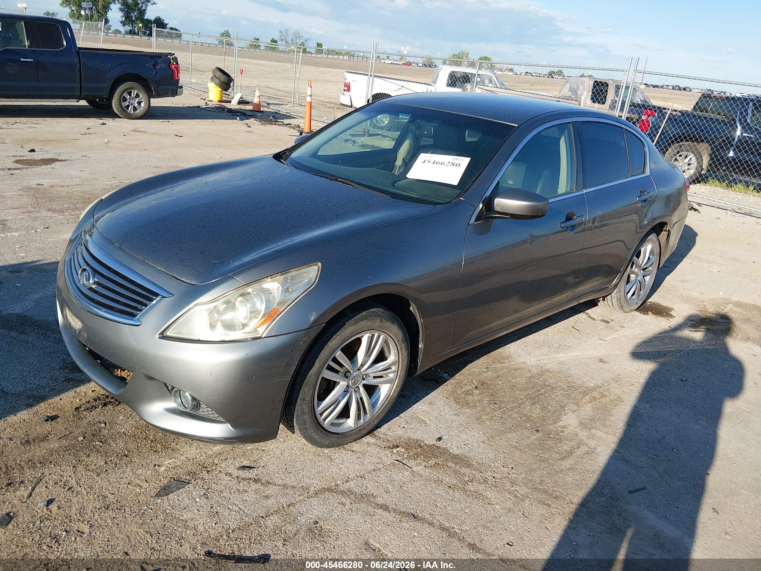 2011 Infiniti G25x   Серый vin: JN1DV6AR8BM652589