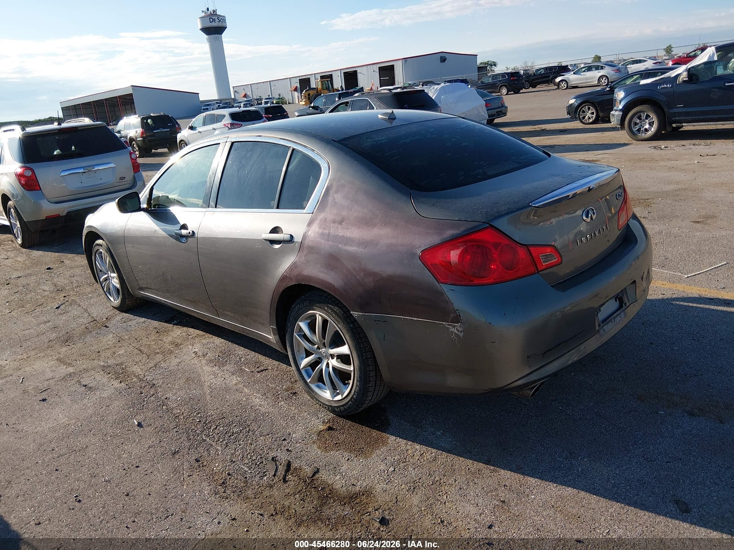 2011 Infiniti G25x   Серый vin: JN1DV6AR8BM652589