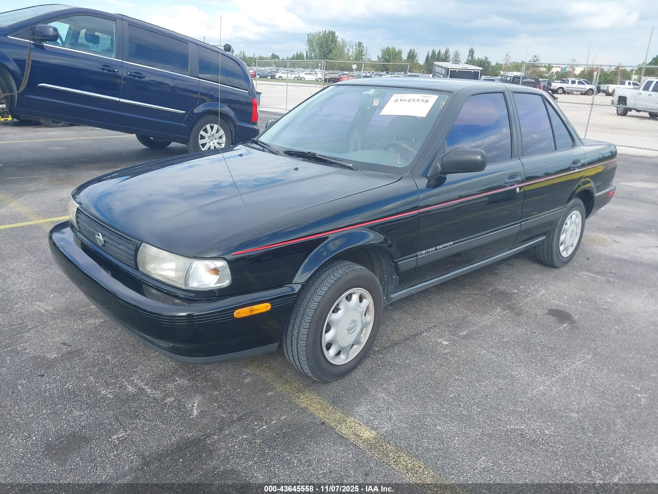 1993 Nissan Sentra E/xe/gxe Black vin: JN1EB31F2PU512840