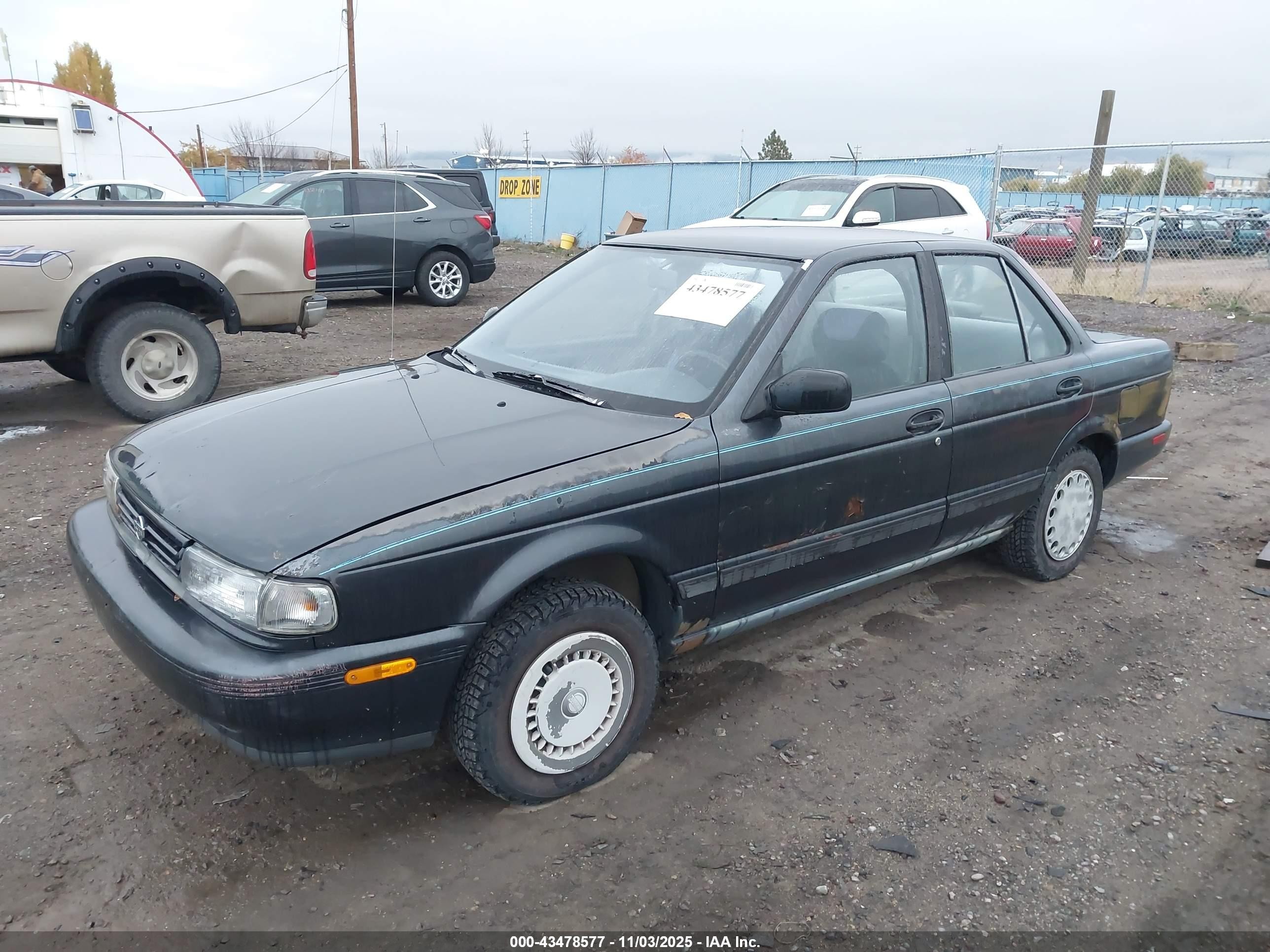 1992 Nissan Sentra   Blue vin: JN1EB31P4NU145218