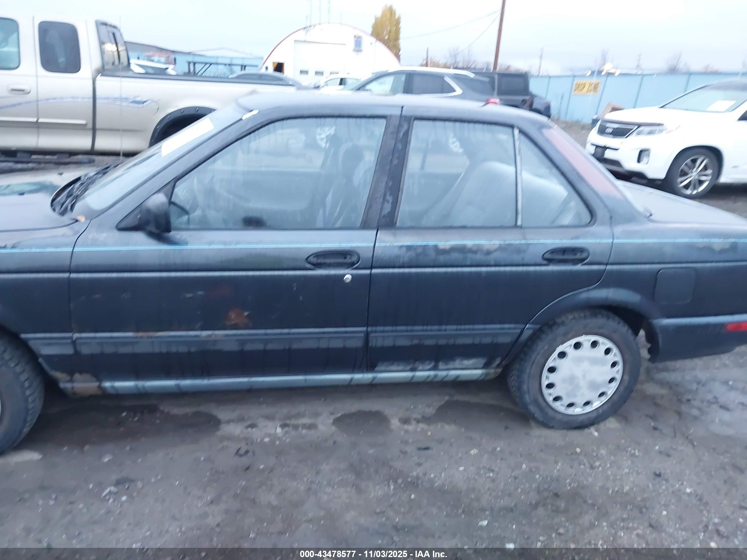 1992 Nissan Sentra   Blue vin: JN1EB31P4NU145218
