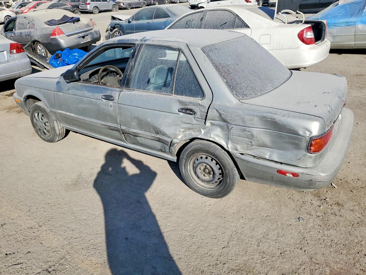 1993 Nissan Sentra E Beige vin: JN1EB31PXPU242507