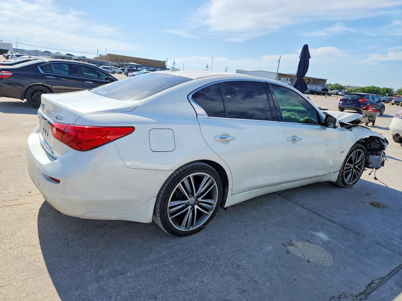 2017 Infiniti Q50 3.0t Premium White vin: JN1EV7AP0HM733412