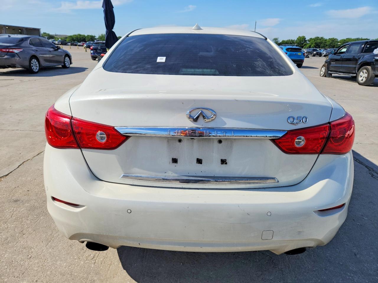 2017 Infiniti Q50 3.0t Premium White vin: JN1EV7AP0HM733412