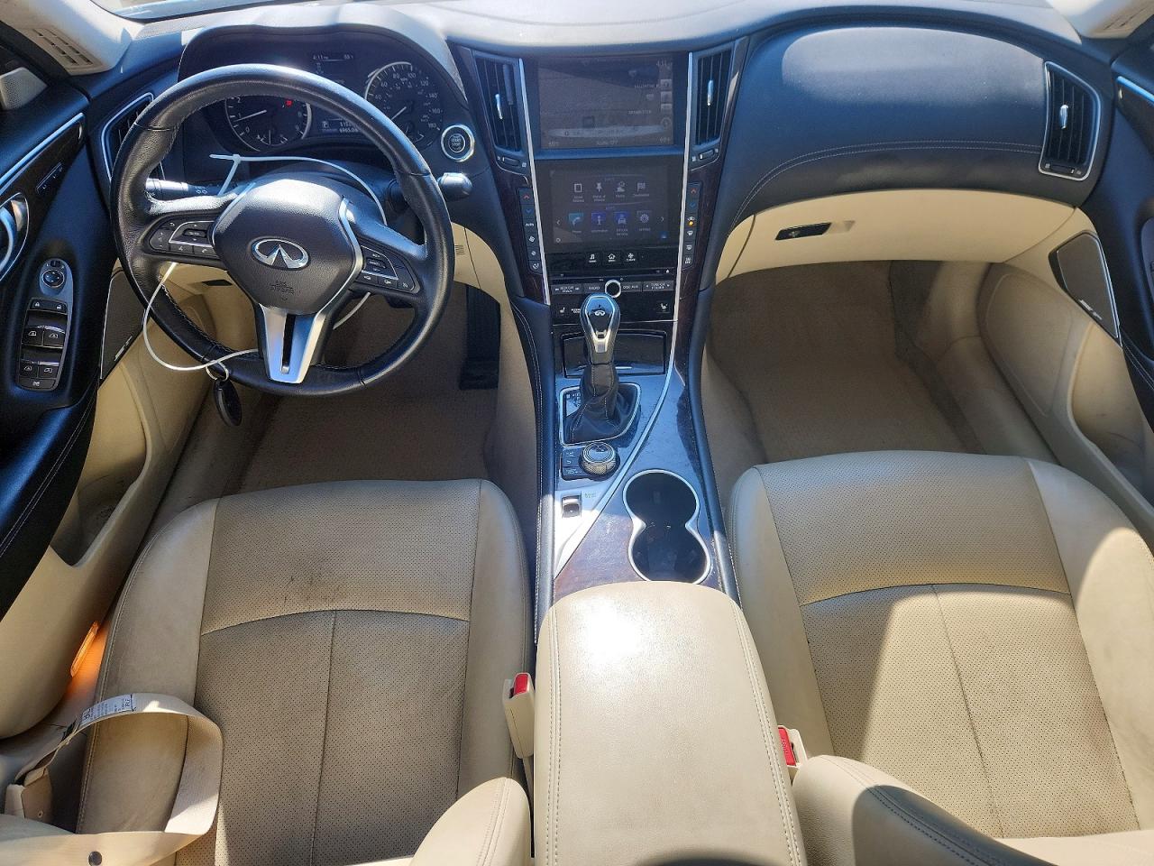 2018 Infiniti Q50 3.0t Luxe White vin: JN1EV7AP0JM592153