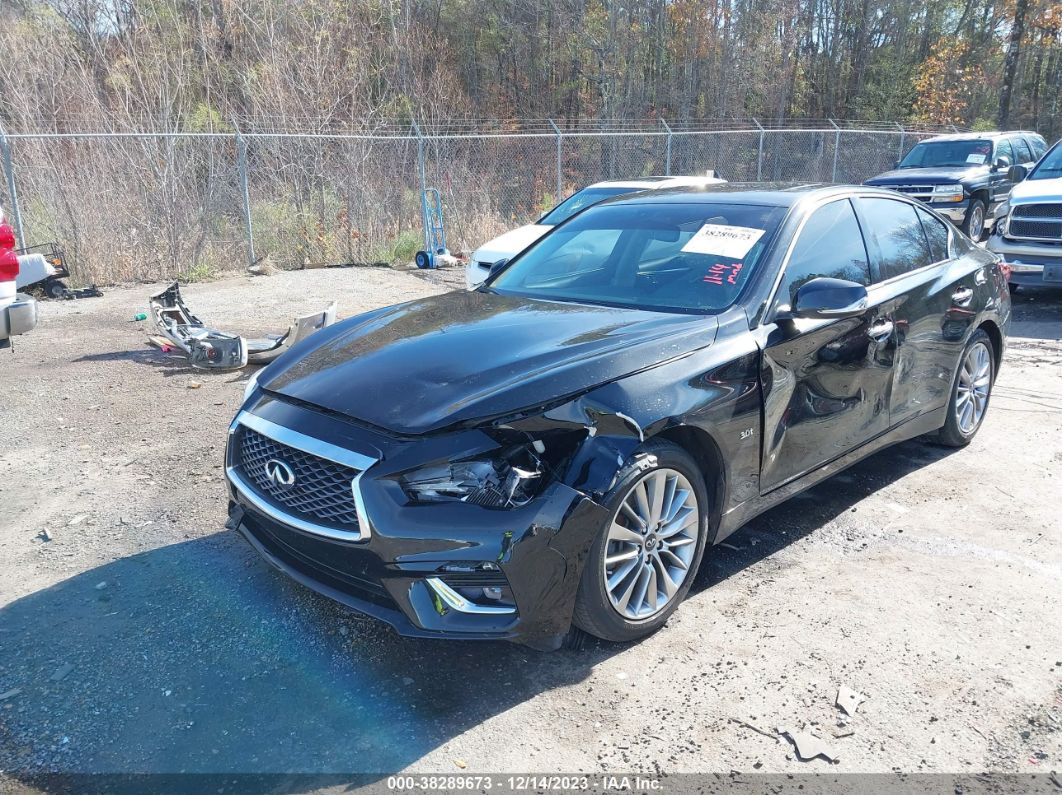 2018 Infiniti Q50 3.0t Luxe Черный vin: JN1EV7AP1JM361293