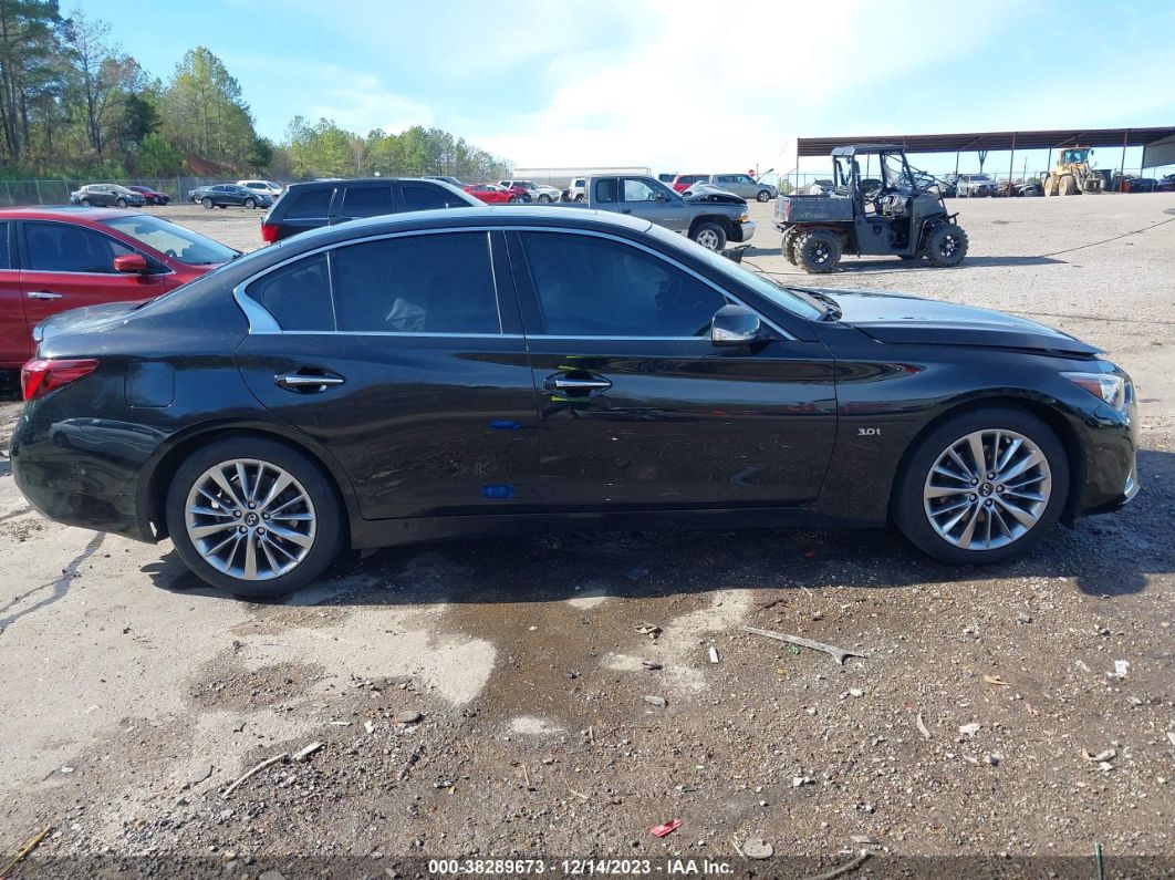 2018 Infiniti Q50 3.0t Luxe Черный vin: JN1EV7AP1JM361293