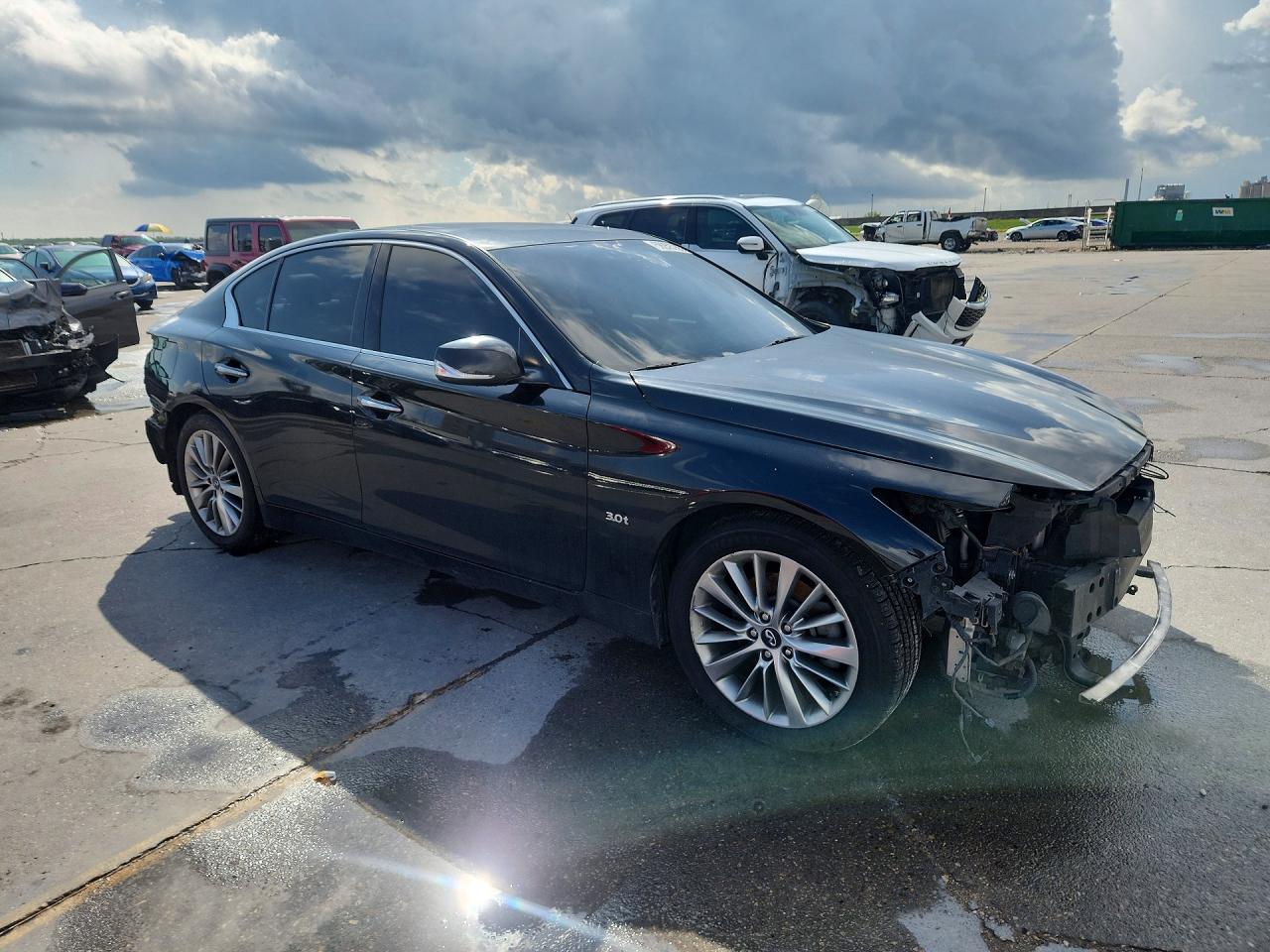 2018 Infiniti Q50 3.0t Luxe Black vin: JN1EV7AP1JM361293