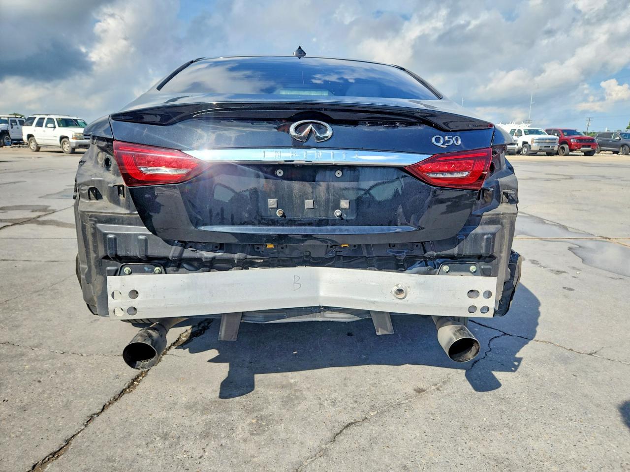 2018 Infiniti Q50 3.0t Luxe Black vin: JN1EV7AP1JM361293