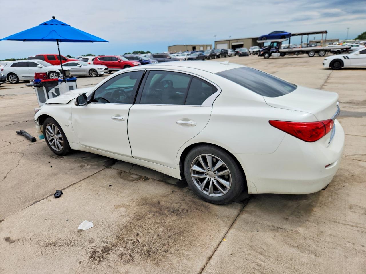 2017 Infiniti Q50 3.0t Premium White vin: JN1EV7AP2HM739518