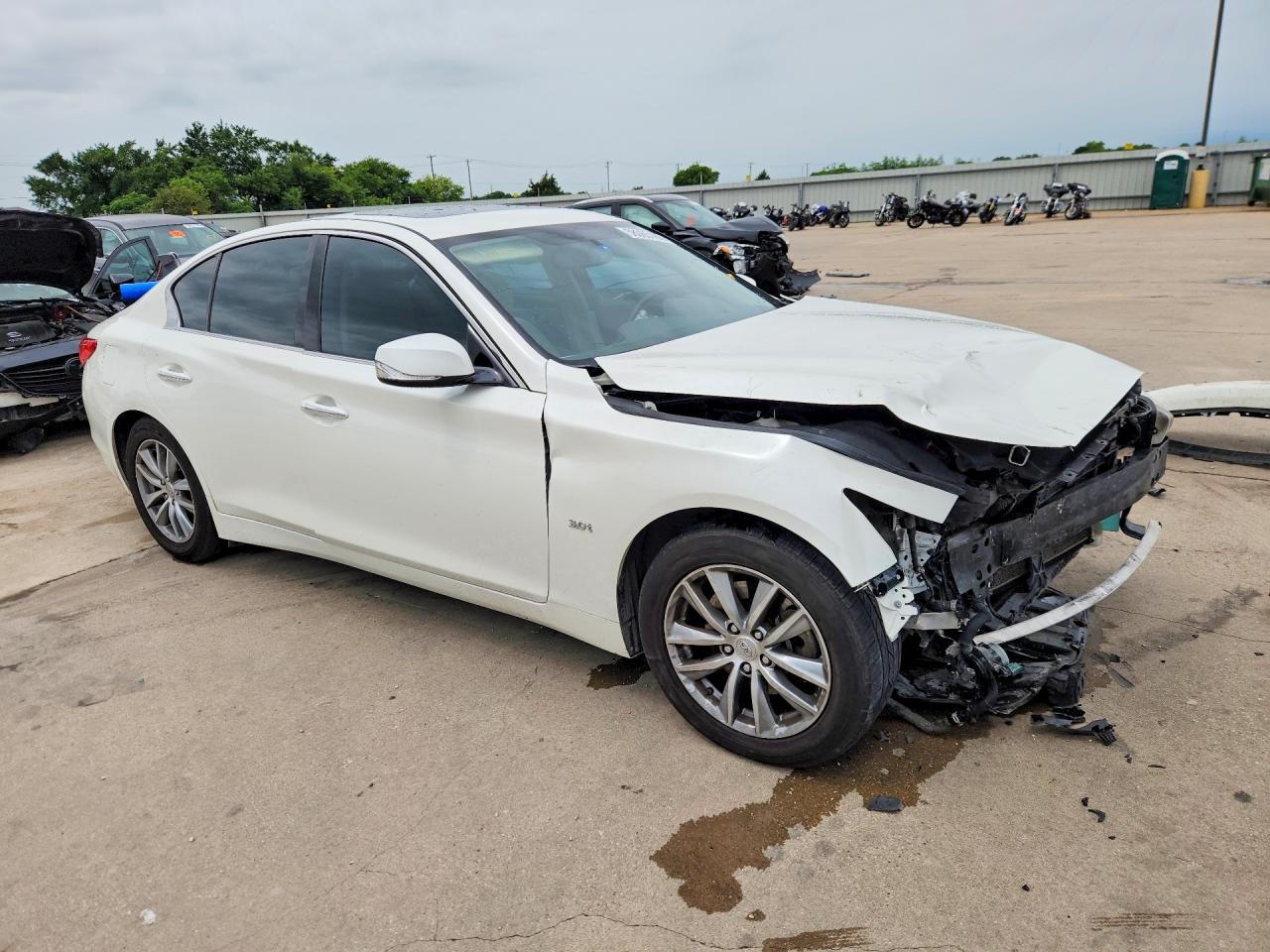 2017 Infiniti Q50 3.0t Premium White vin: JN1EV7AP2HM739518