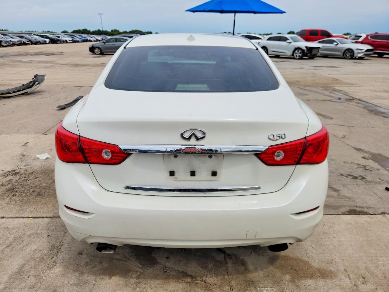 2017 Infiniti Q50 3.0t Premium White vin: JN1EV7AP2HM739518
