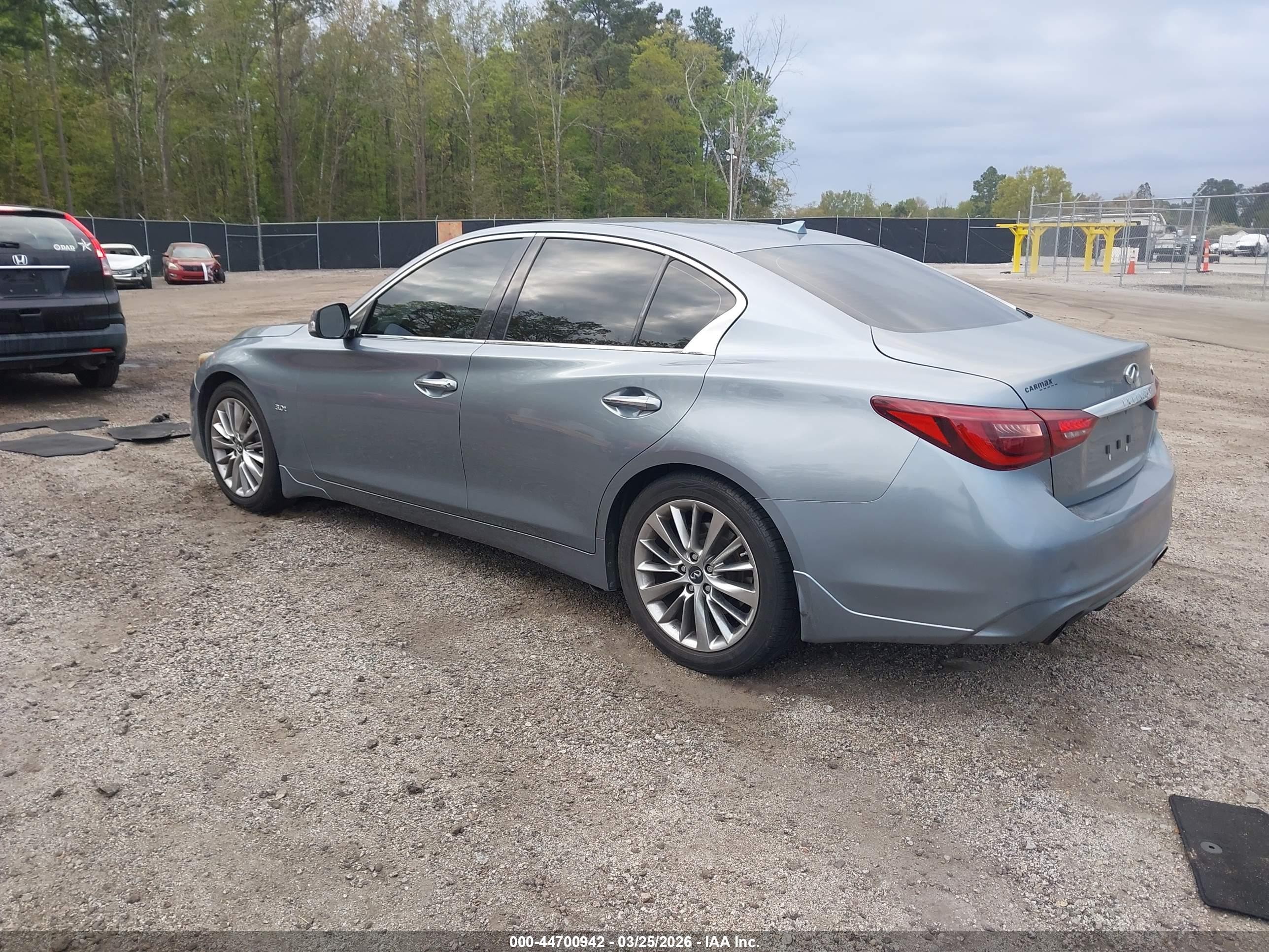 2018 Infiniti Q50 3.0t Luxe Silver vin: JN1EV7AP2JM353249