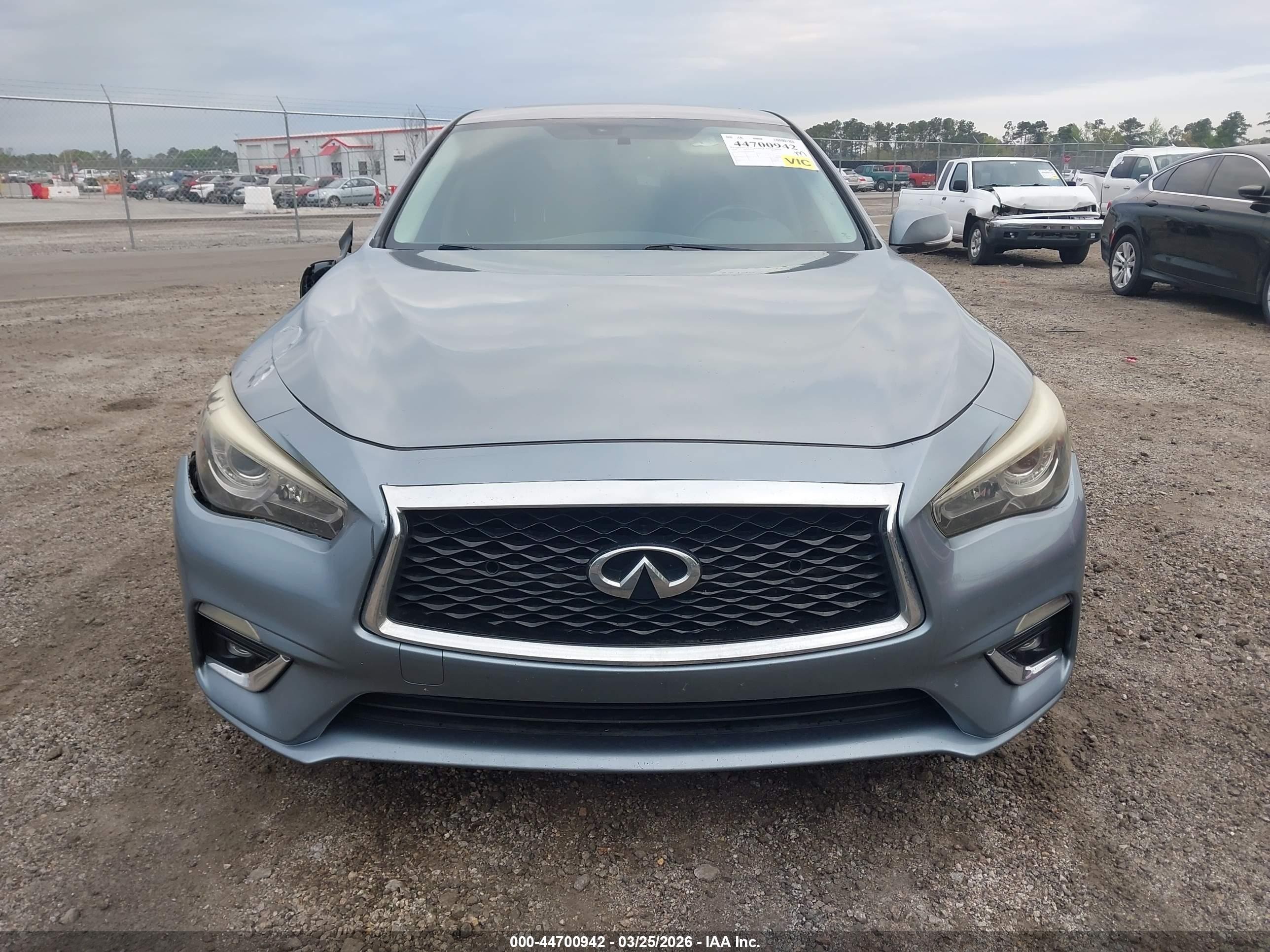 2018 Infiniti Q50 3.0t Luxe Silver vin: JN1EV7AP2JM353249