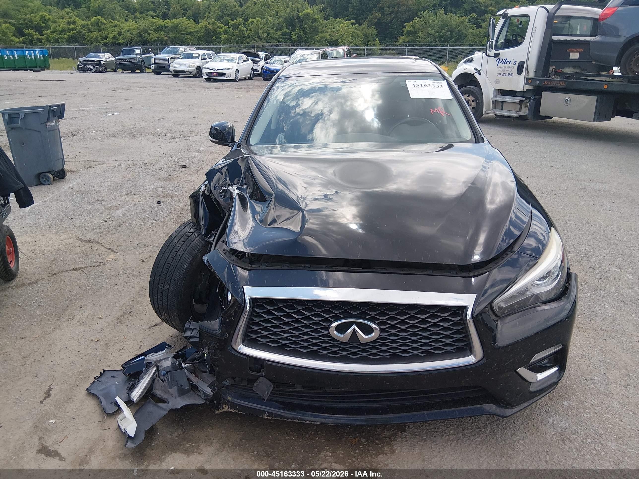 2018 Infiniti Q50 3.0t Luxe Black vin: JN1EV7AP2JM590744
