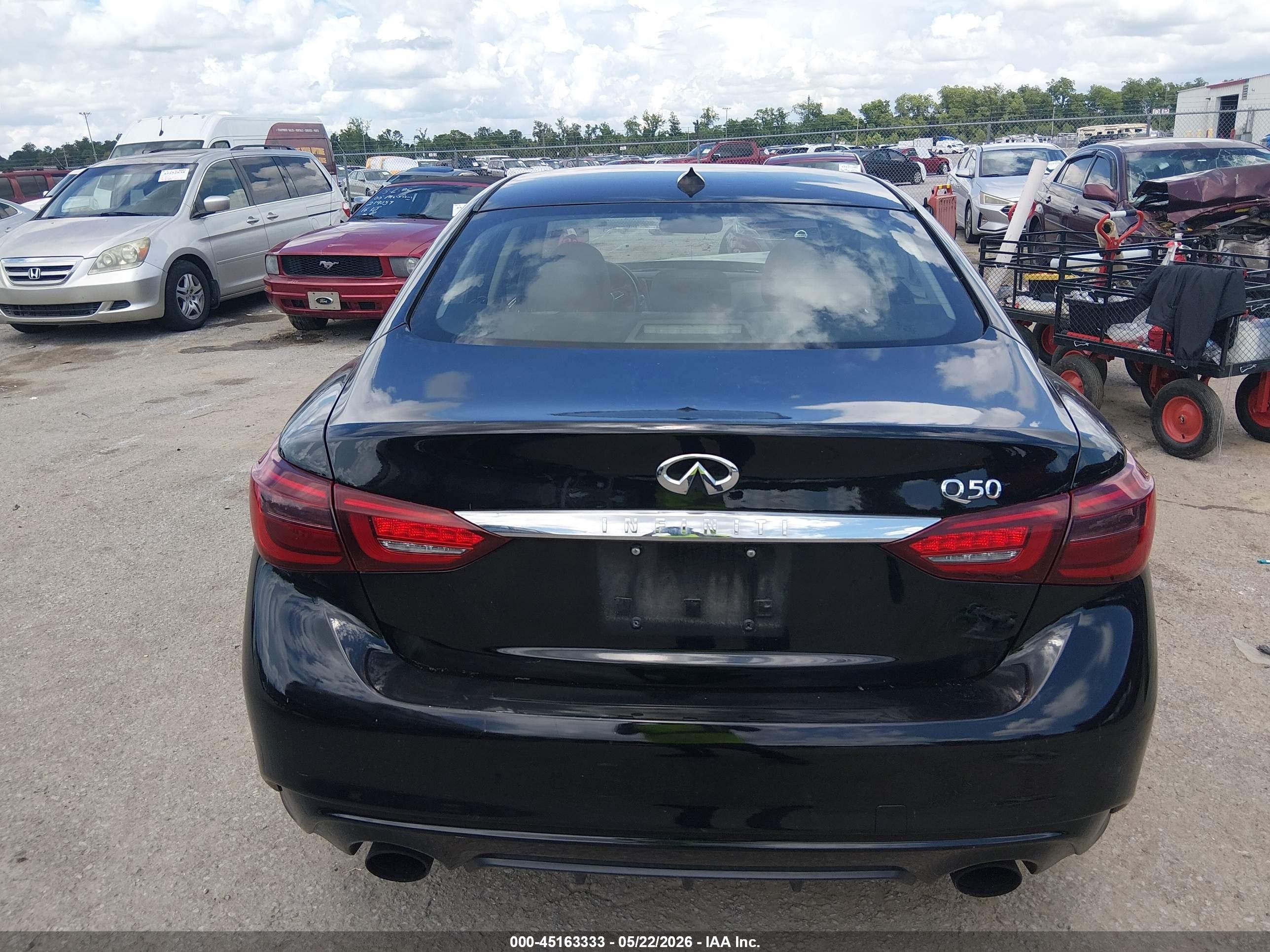 2018 Infiniti Q50 3.0t Luxe Black vin: JN1EV7AP2JM590744