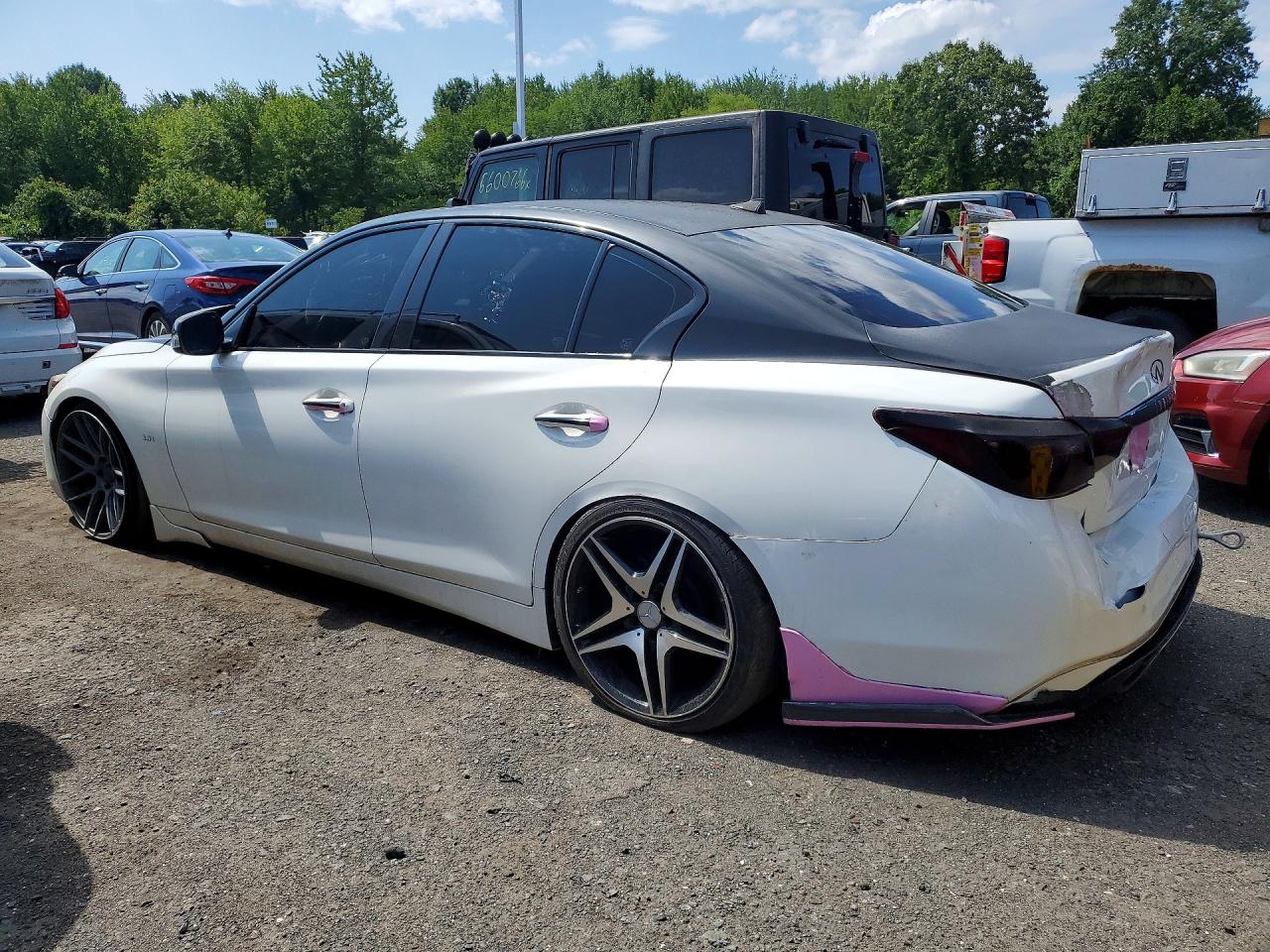 2018 Infiniti Q50 3.0t Luxe White vin: JN1EV7AP3JM352840